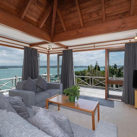 Te Maiki Escape - Russell Holiday Home Bagian luar foto
