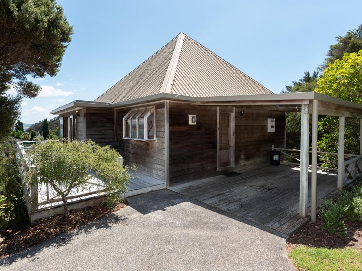 Te Maiki Escape - Russell Holiday Home Bagian luar foto
