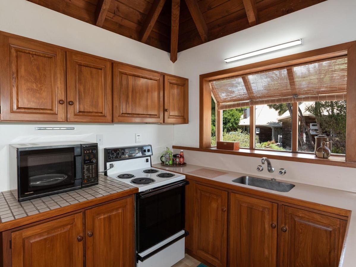 Te Maiki Escape - Russell Holiday Home Bagian luar foto