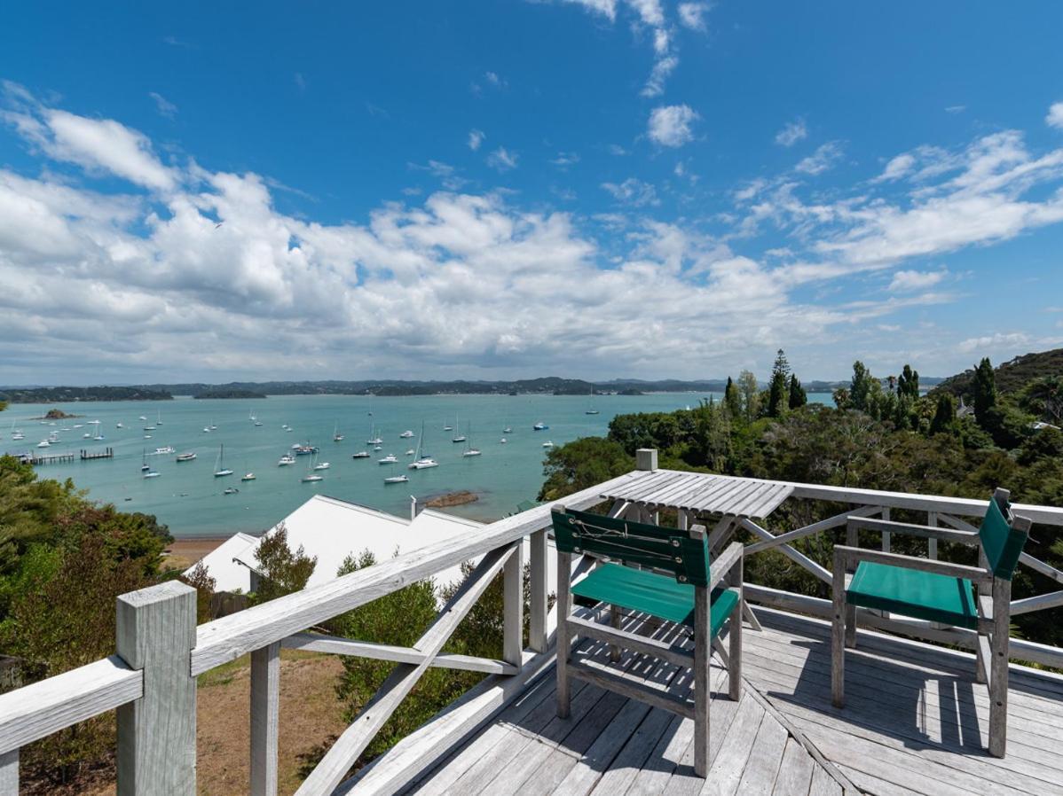 Te Maiki Escape - Russell Holiday Home Bagian luar foto