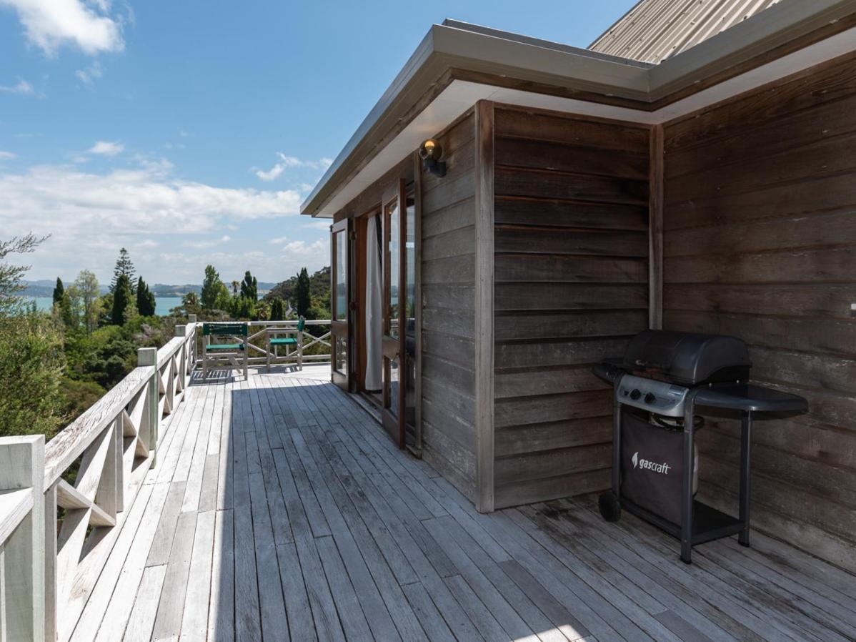 Te Maiki Escape - Russell Holiday Home Bagian luar foto