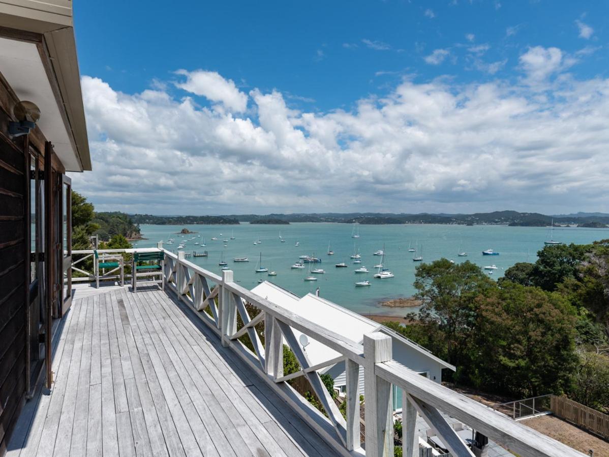 Te Maiki Escape - Russell Holiday Home Bagian luar foto